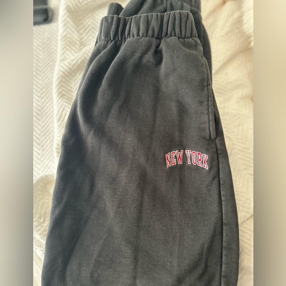 PACSUN NEWYORK SWEATS